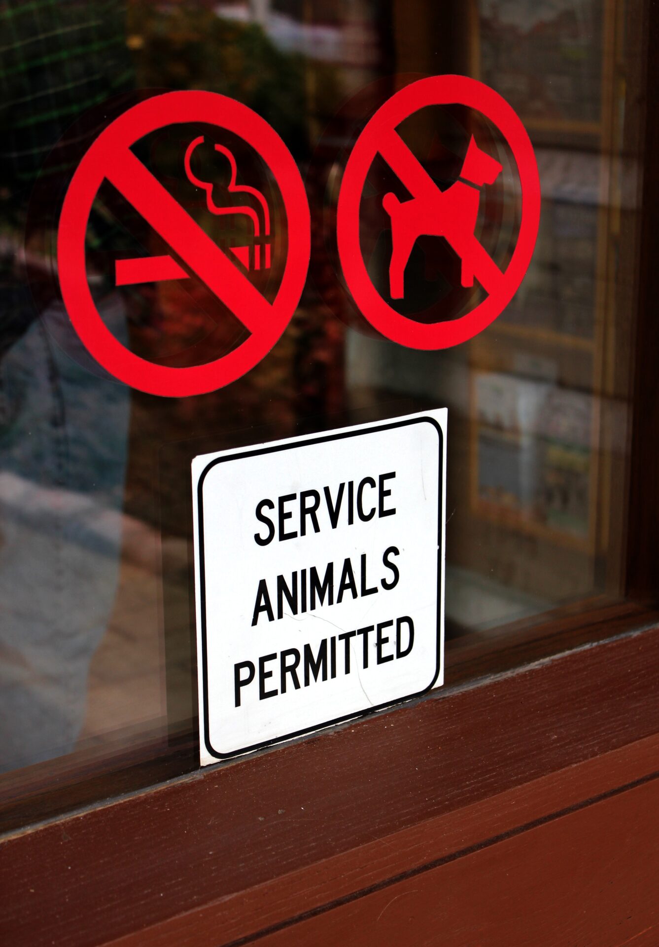 service Animal Permitted Sign